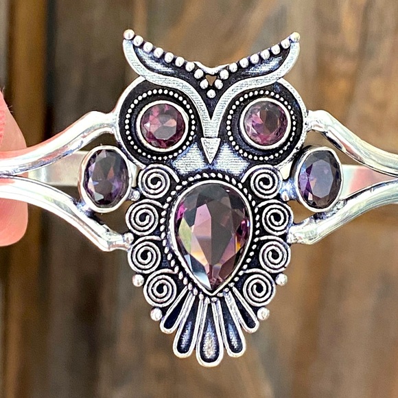 Handmade Large Amethyst Owl Elegant 925 Sterling Silver Cuff Bracelet - Picture 1 of 8